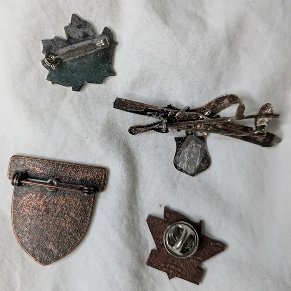 Ski Pins Collection - Picture 6 of 6